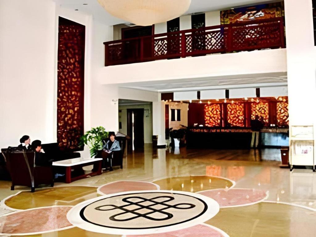 Shangri-La Original Density Hotel Exterior photo